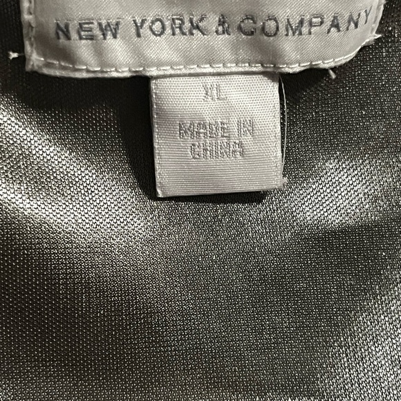 NY &CO sz : XL : stripes black white silver tie waist sleeveless blouse - Picture 13 of 14